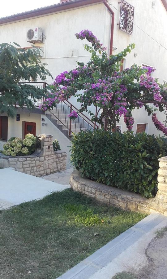 Apartment Ruza 2021 Premantura Esterno foto